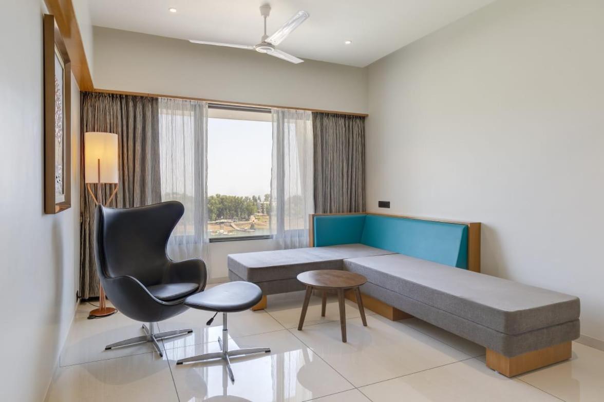 Sunotel Saputara Exterior photo