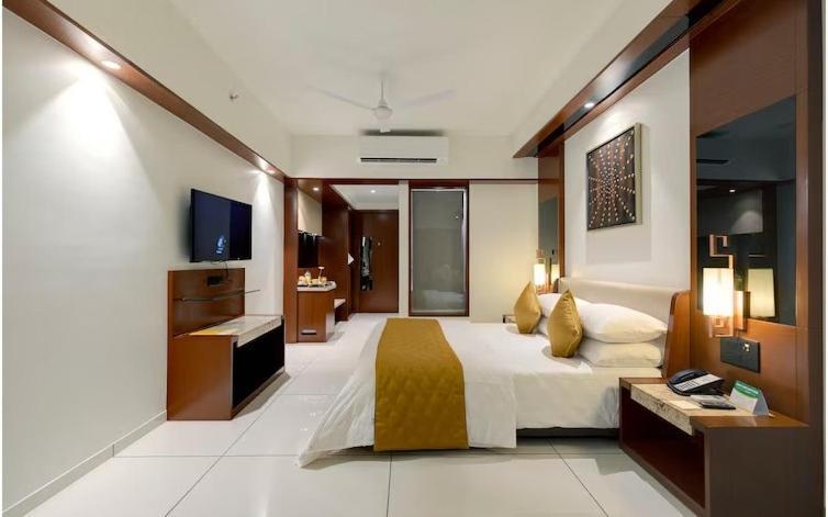 Sunotel Saputara Exterior photo