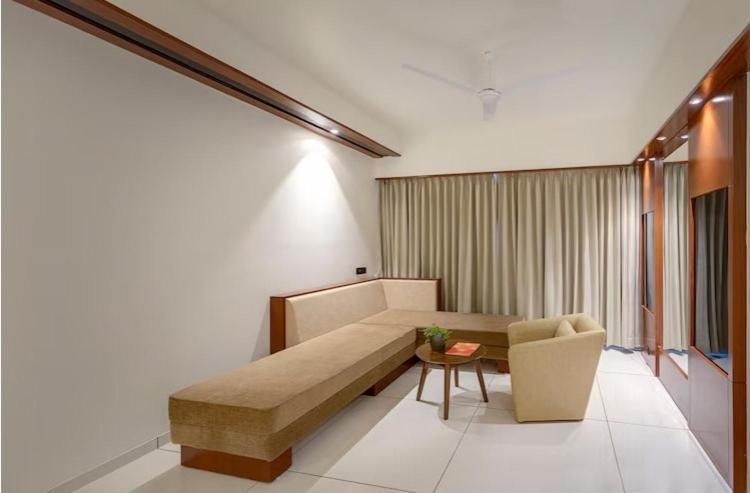 Sunotel Saputara Exterior photo